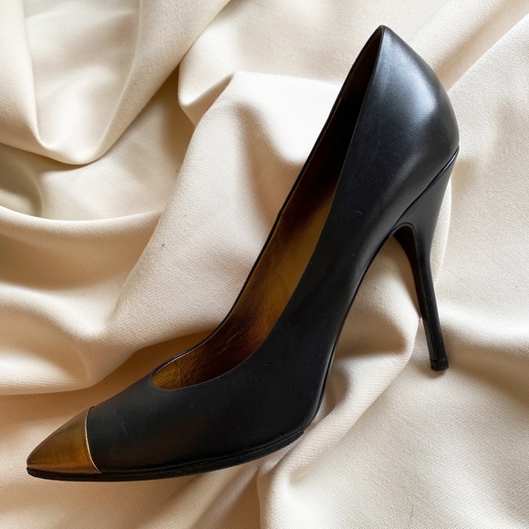 YSL black pumps with gold toe, size 41 - Picture 6 of 9